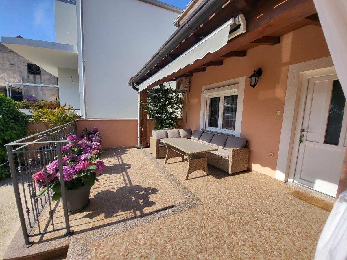 Apartments Santos Vrsar Exterior photo